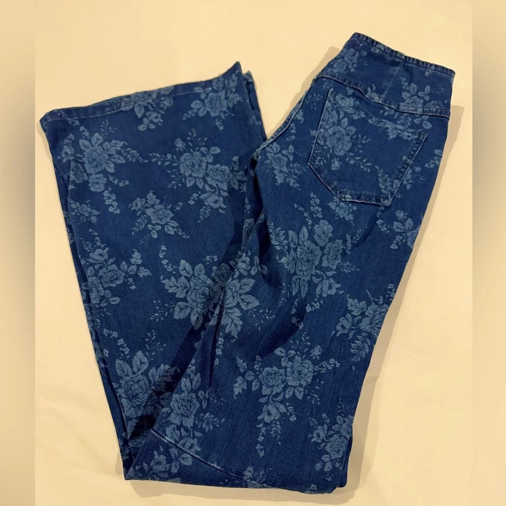 NWT Free people penny floral pull on flare jean - Picture 5 of 9